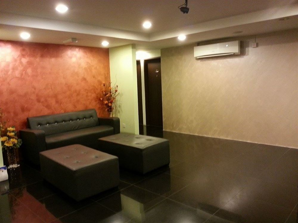 Zotel Business & Leisure Hotel Kuching Exterior photo